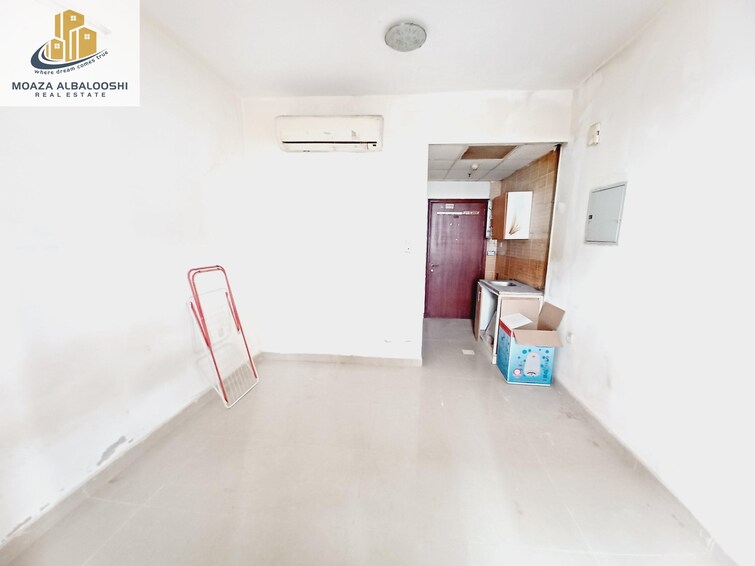 5208 Muweilah Building Apartment for Rent, Muwailih Commercial, Sharjah