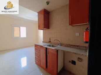 Studio Apartment For Rent in Muwaileh Building
