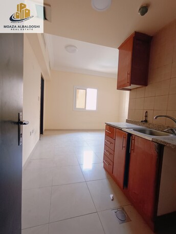 Studio Apartment For Rent in Muwaileh Building