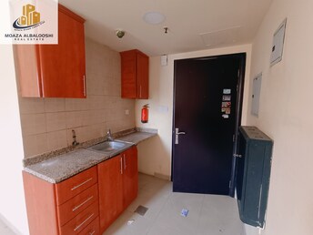 Studio Apartment For Rent in Muwaileh Building