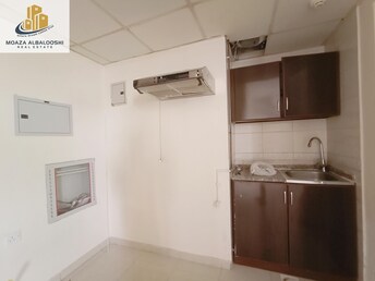 Studio Apartment For Rent in Muwaileh Building