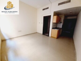 Studio Apartment For Rent in Muwaileh Building