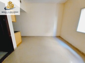 Studio Apartment For Rent in Muwaileh Building