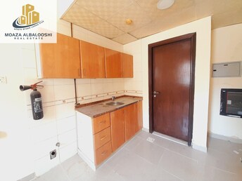 Studio Apartment For Rent in Muwaileh Building