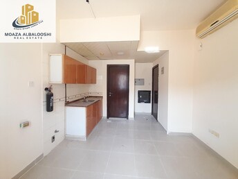 Studio Apartment For Rent in Muwaileh Building