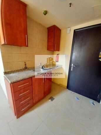 Studio Apartment For Rent in Muwaileh Building