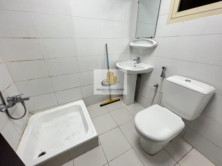 5208 Muweilah Building Apartment for Rent, Muwailih Commercial, Sharjah