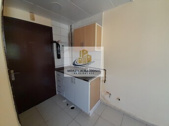 Studio Apartment For Rent in Muwaileh Building