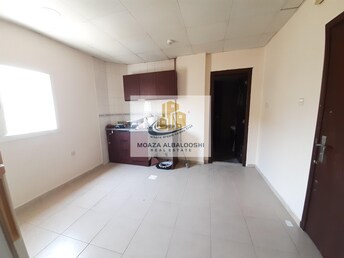 Studio Apartment For Rent in Muwaileh Building