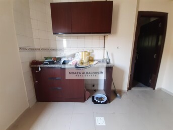 Studio Apartment For Rent in Muwaileh Building