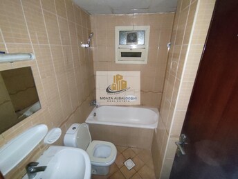 2 BR Apartment For Rent in Muwaileh Building