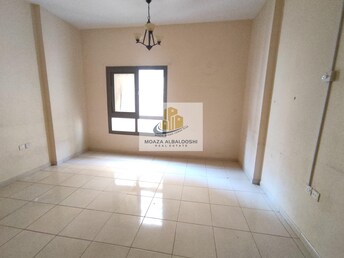 2 BR Apartment For Rent in Muwaileh Building