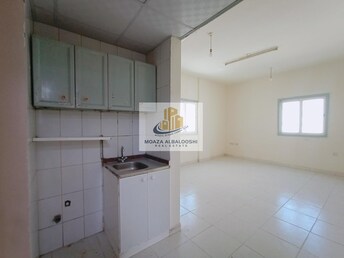Studio Apartment For Rent in Muwaileh Building