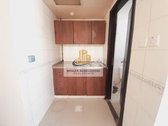 Studio Apartment For Rent in Muwaileh Building