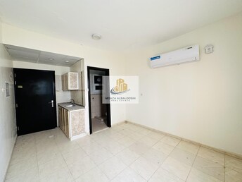 Studio Apartment For Rent in Muwaileh Building