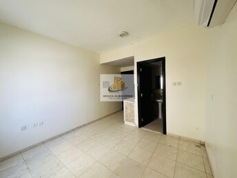 Studio Apartment For Rent in Muwaileh Building