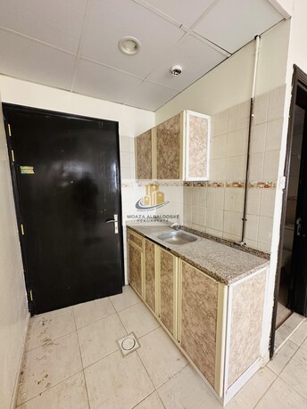 Studio Apartment For Rent in Muwaileh Building