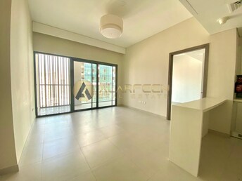 Sol Avenue Apartment for Rent, Business Bay, Dubai