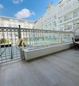 1 BR 912.03 Sq.Ft. Apartment in Vincitore Palacio