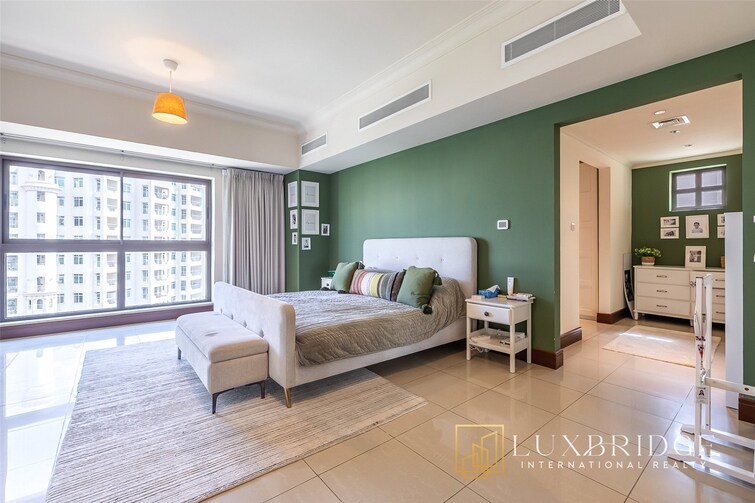 Golden Mile Apartment for Sale, Palm Jumeirah, Dubai