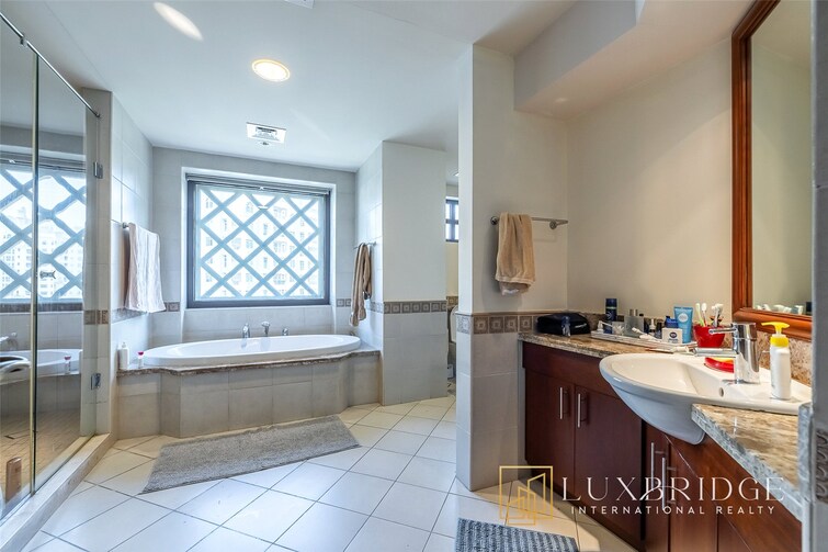 Golden Mile Apartment for Sale, Palm Jumeirah, Dubai