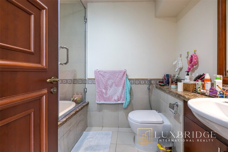 Golden Mile Apartment for Sale, Palm Jumeirah, Dubai