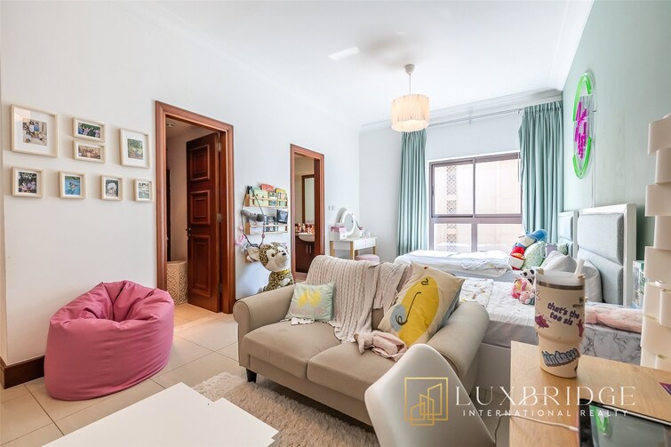 Golden Mile Apartment for Sale, Palm Jumeirah, Dubai