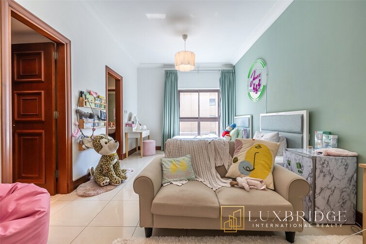 Golden Mile Apartment for Sale, Palm Jumeirah, Dubai