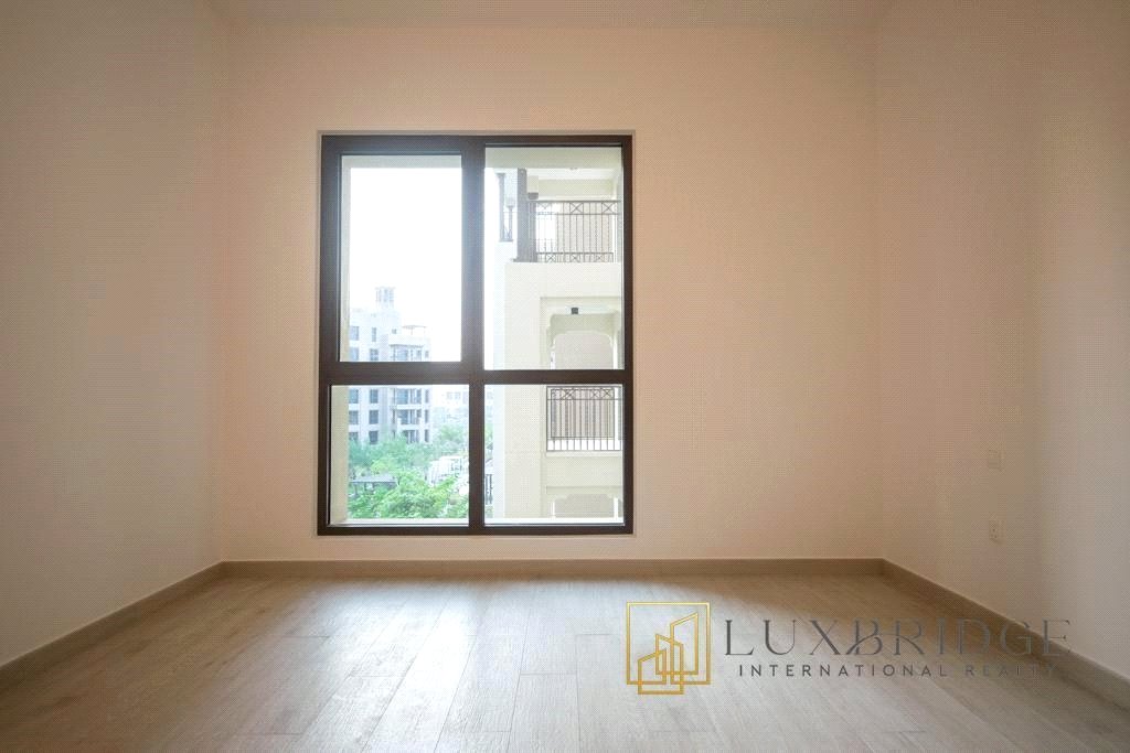  Apartment for Sale, Umm Suqeim, Dubai