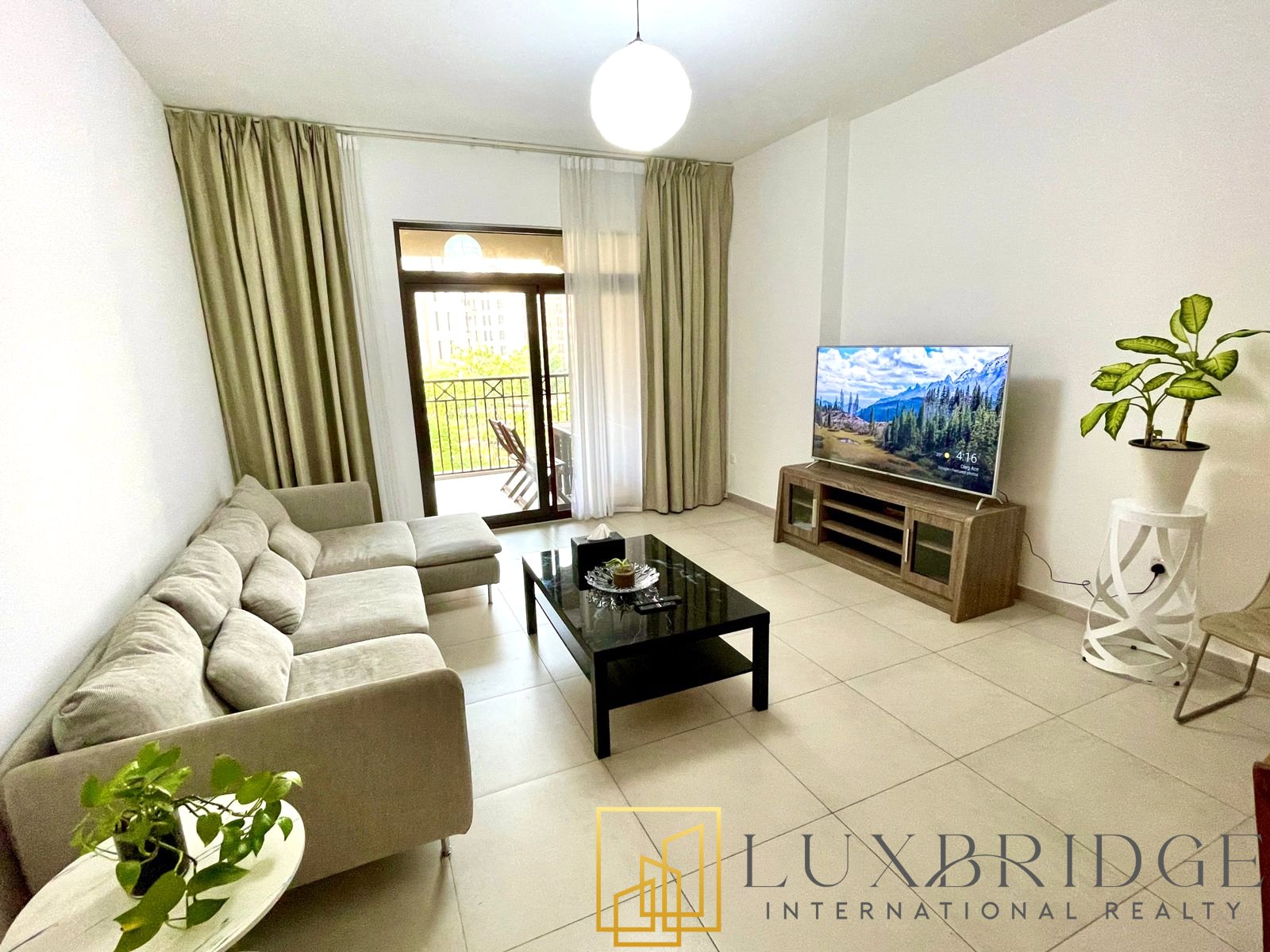  Apartment for Sale, Umm Suqeim, Dubai