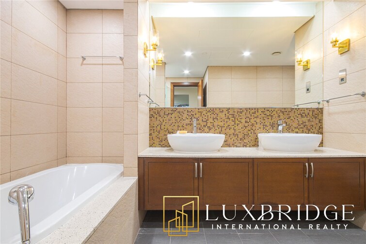  Apartment for Rent, Palm Jumeirah, Dubai