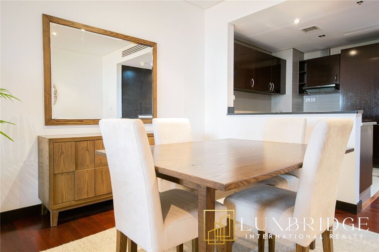  Apartment for Sale, Palm Jumeirah, Dubai