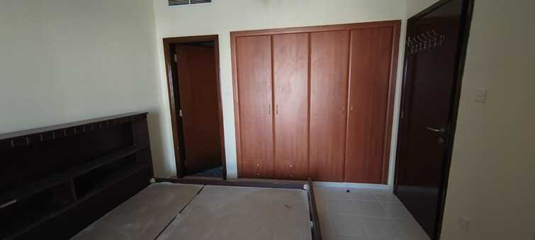  Apartment for Rent, International City, Dubai