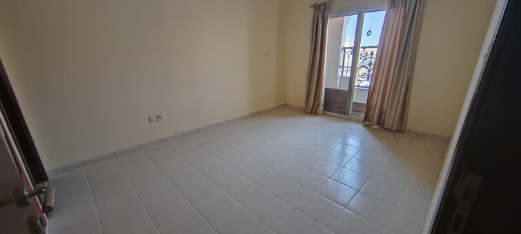  Apartment for Rent, International City, Dubai