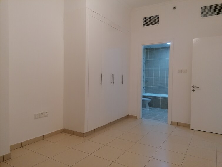 Queue Point Apartment for Rent, Liwan, Dubai