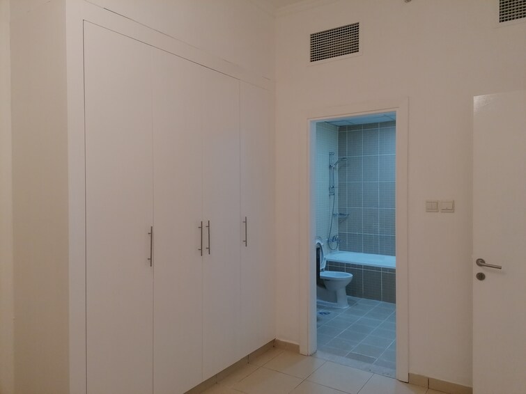 Queue Point Apartment for Rent, Liwan, Dubai