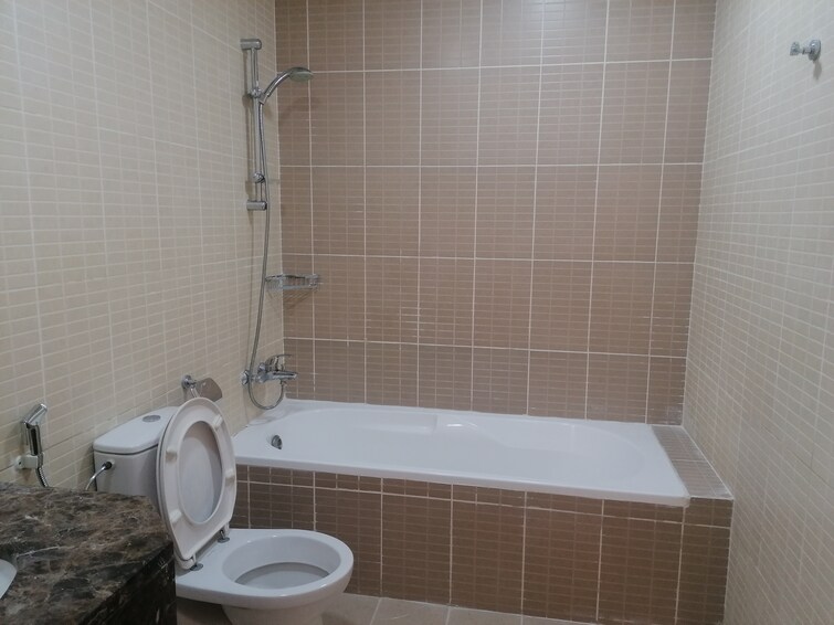 Queue Point Apartment for Rent, Liwan, Dubai