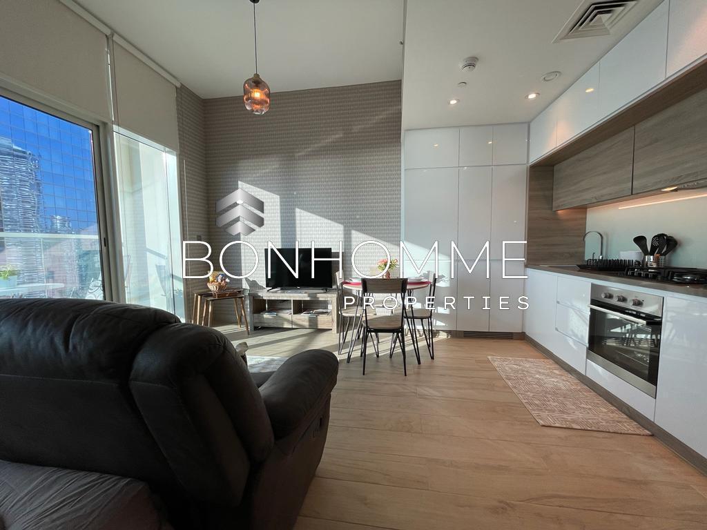 1 BR Apartment For Rent in Studio One Tower