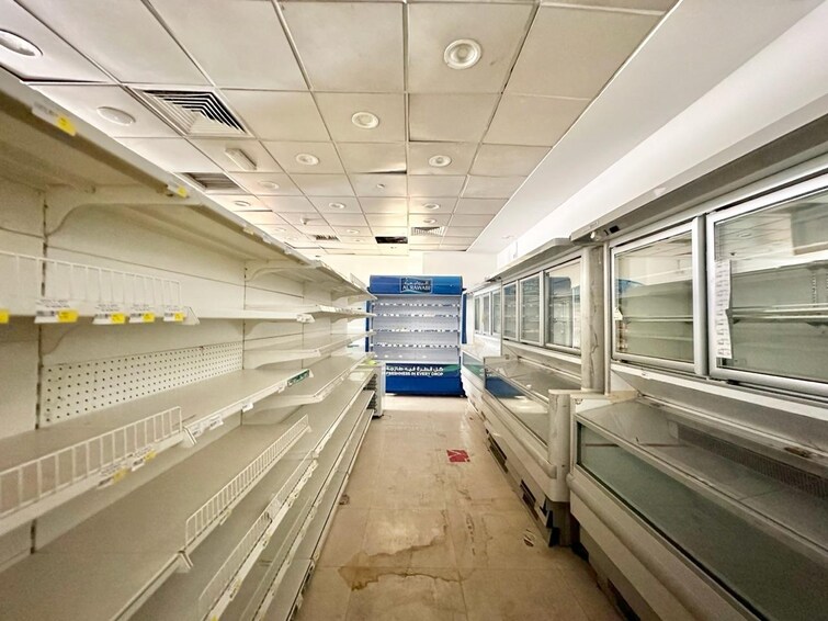 Green Lakes Retail Shop for Rent, Jumeirah Lake Towers (JLT), Dubai