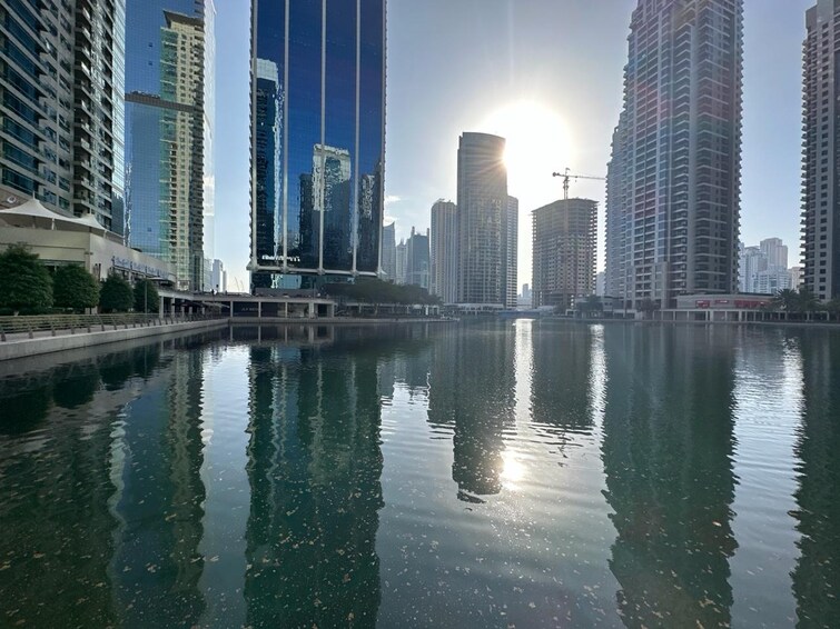 Green Lakes Retail Shop for Rent, Jumeirah Lake Towers (JLT), Dubai
