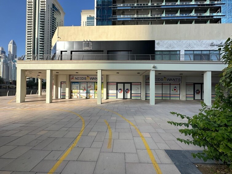 Green Lakes Retail Shop for Rent, Jumeirah Lake Towers (JLT), Dubai