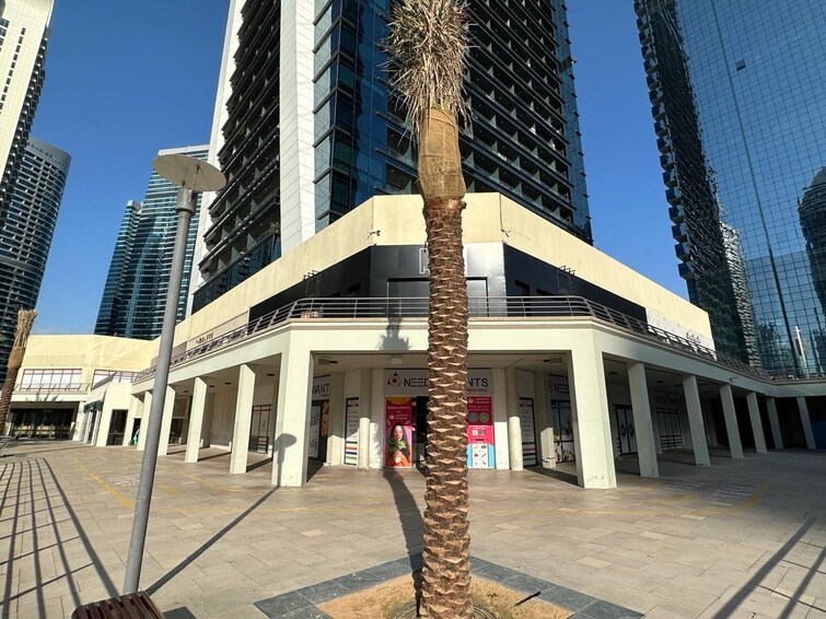 Green Lakes Retail Shop for Rent, Jumeirah Lake Towers (JLT), Dubai
