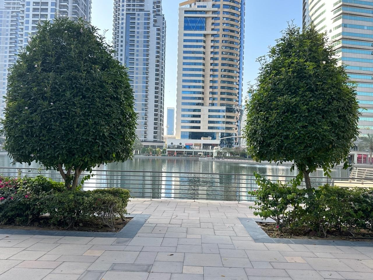 Green Lakes Retail Shop for Rent, Jumeirah Lake Towers (JLT), Dubai