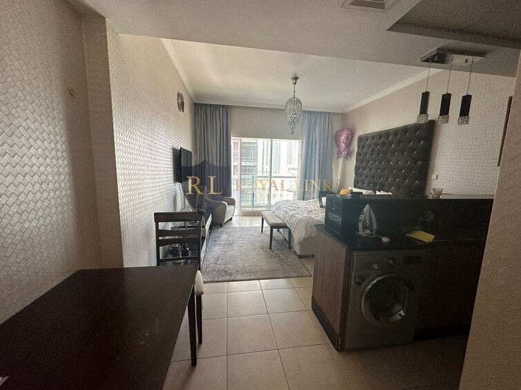 Burj Al Nujoom Apartment for Sale, Downtown Dubai, Dubai