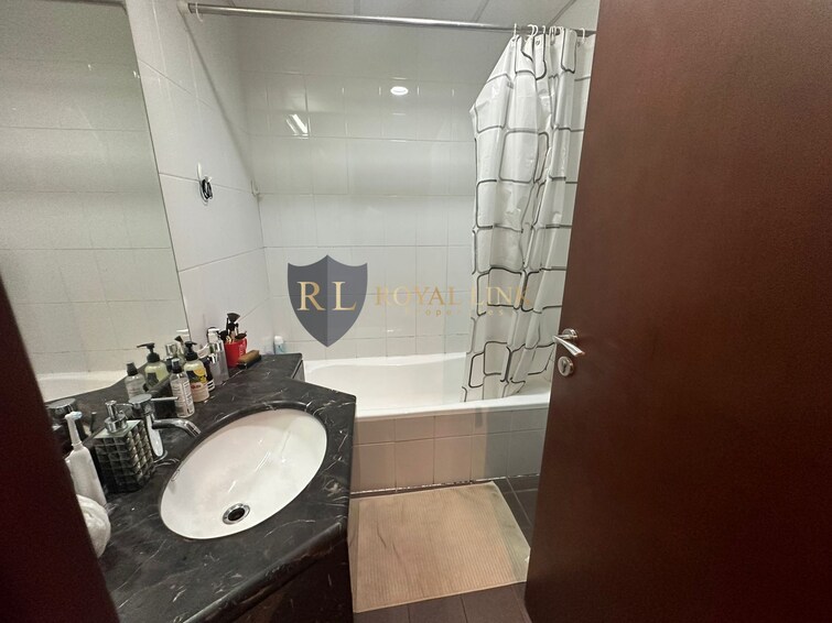 Burj Al Nujoom Apartment for Sale, Downtown Dubai, Dubai