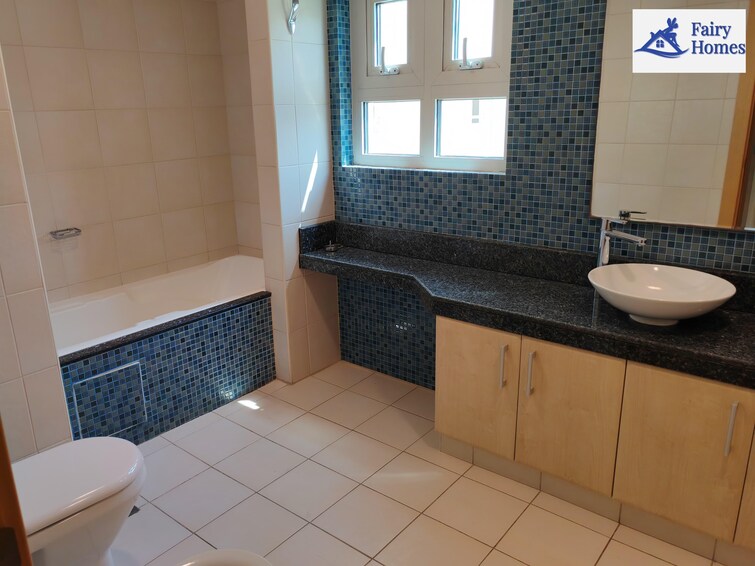 Shoreline Apartments Apartment for Rent, Palm Jumeirah, Dubai