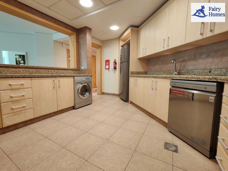 Shoreline Apartments Apartment for Rent, Palm Jumeirah, Dubai