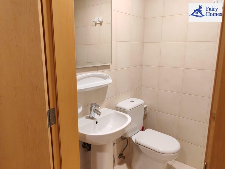 Shoreline Apartments Apartment for Rent, Palm Jumeirah, Dubai