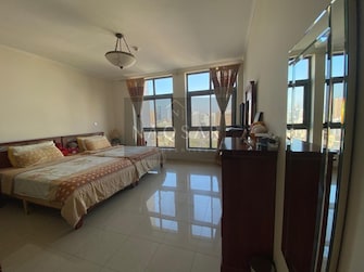 2 BR Apartment For Rent in The Links West Tower Cover Image