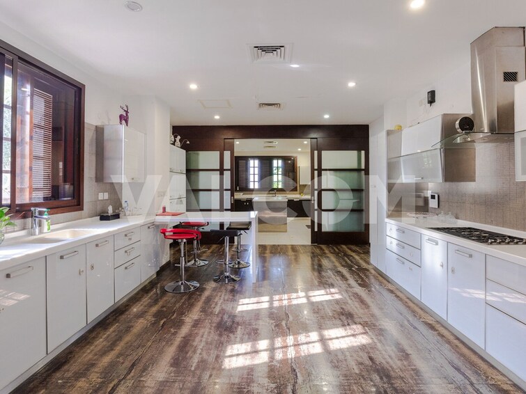  Villa for Sale, Al Jafiliya, Dubai